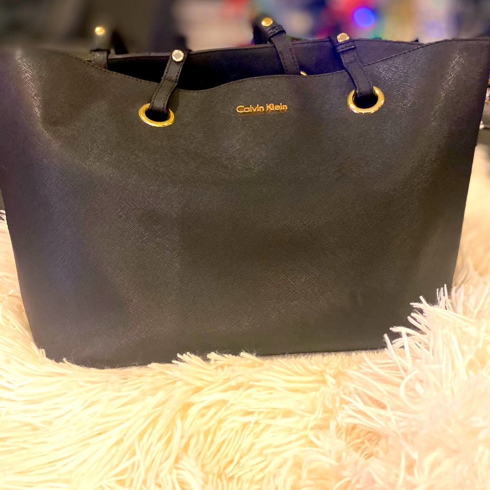 Calvin Klein Tote - Picture 1 of 8